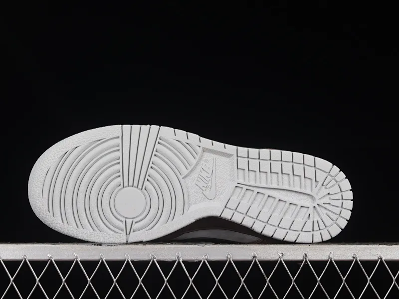 All Categories Nk SB Dunk Series Nk SB Dunk Low Low-top sneakers Otomo Katsuhiro x Nk SB Dunk Low "Steamboy OST" Creative customization collaboration Otomo Katsuhiro co-branded SB low-top sports and leisure sneakers DD9606-123
